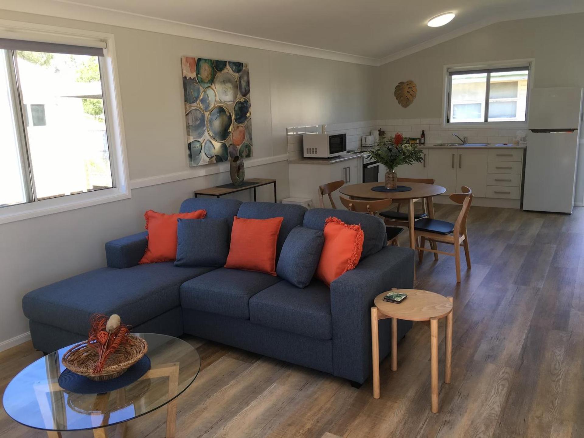 Longreach Apartments