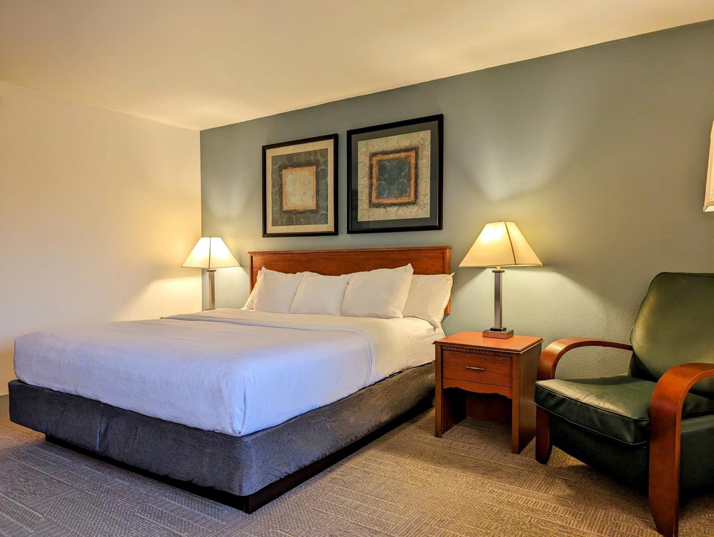 La Quinta Inn by Wyndham Chicago Willowbrook - Property Image 23