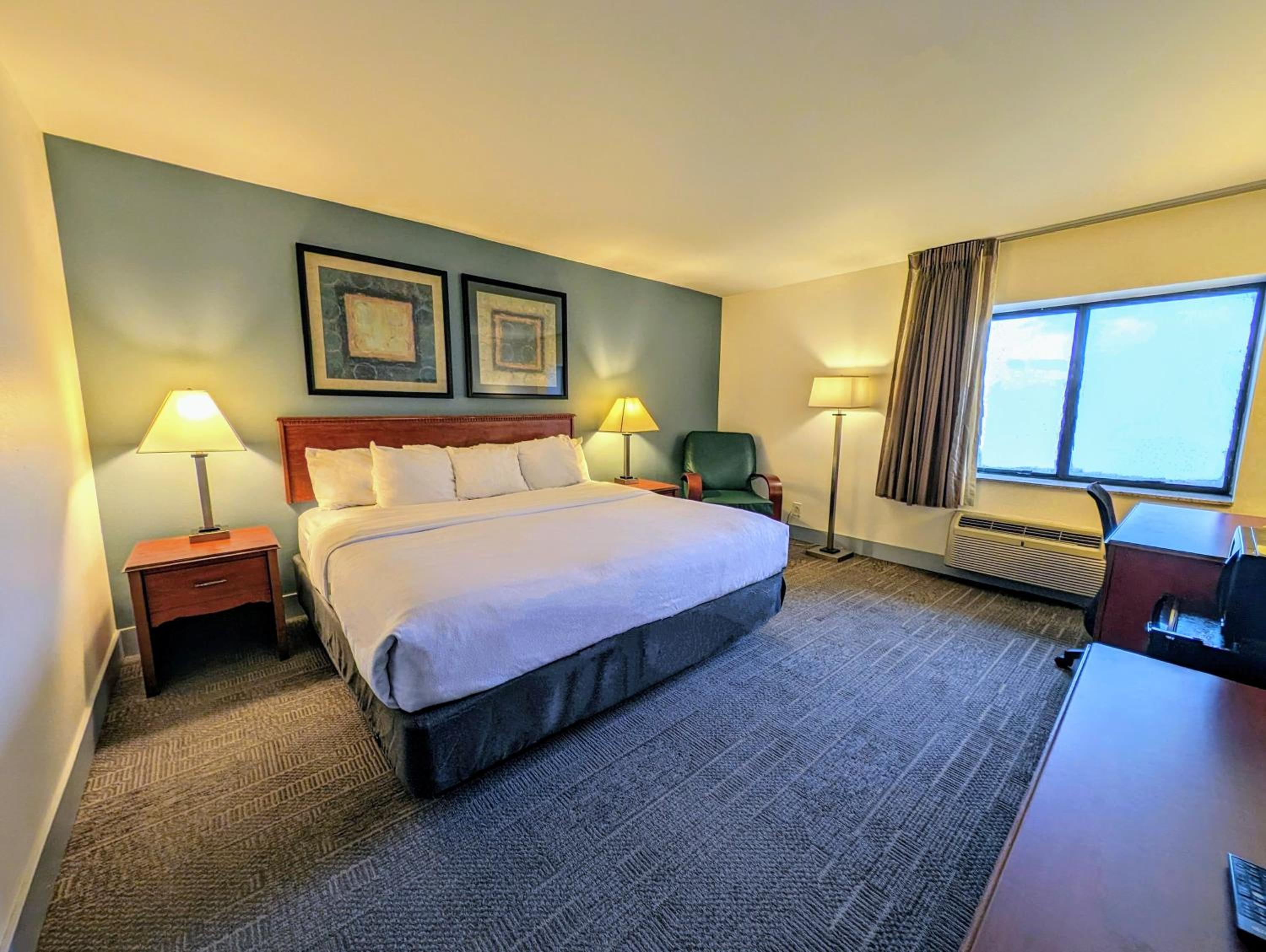 La Quinta Inn by Wyndham Chicago Willowbrook - Property Image 24