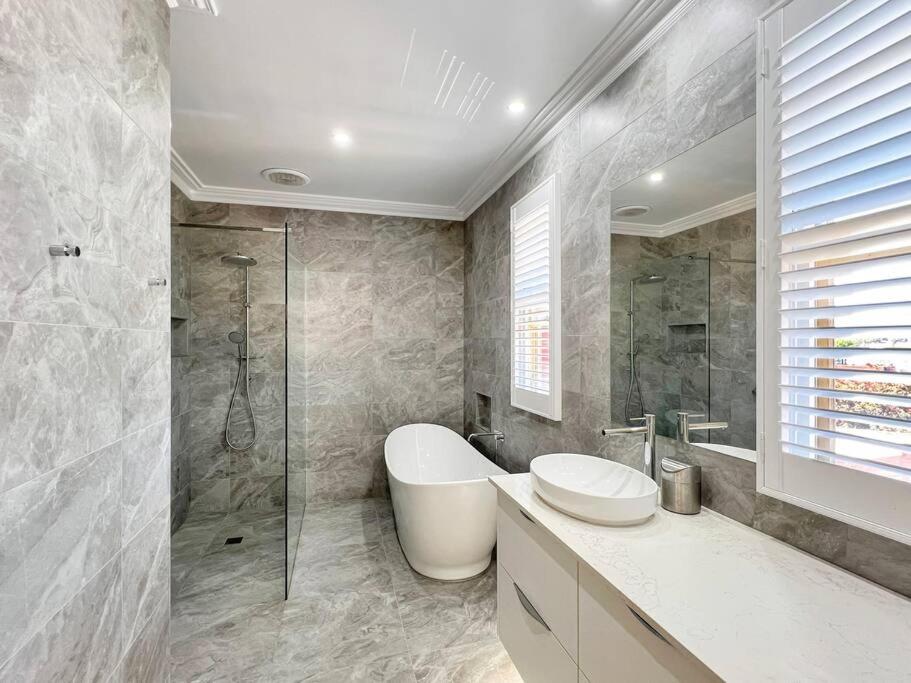 Mandalay circa 1890, magnificent Bendigo home