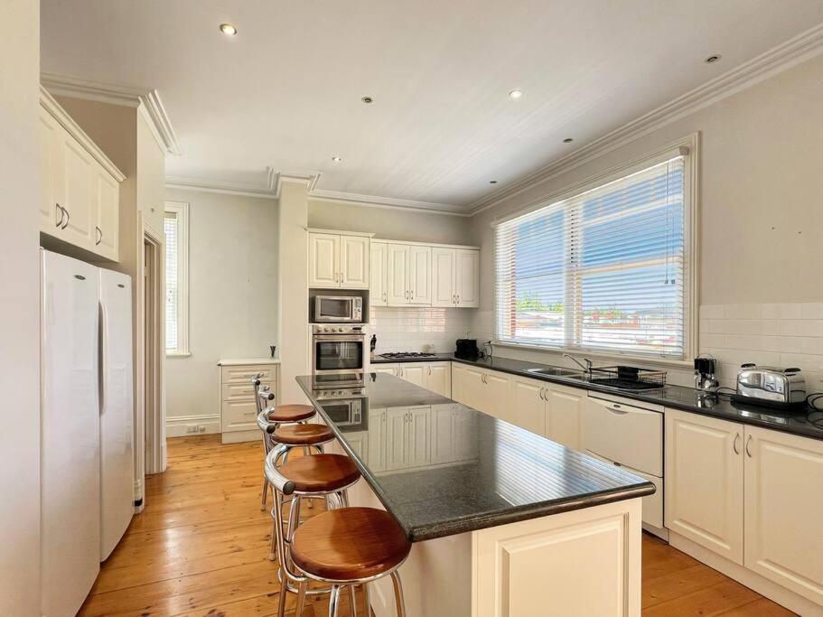 Mandalay circa 1890, magnificent Bendigo home