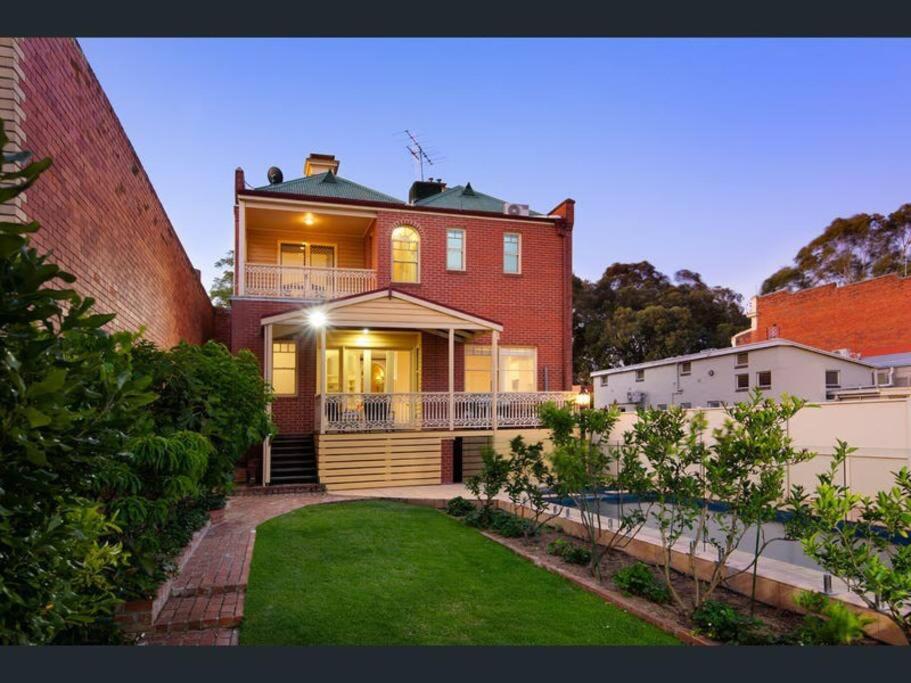 Mandalay circa 1890, magnificent Bendigo home