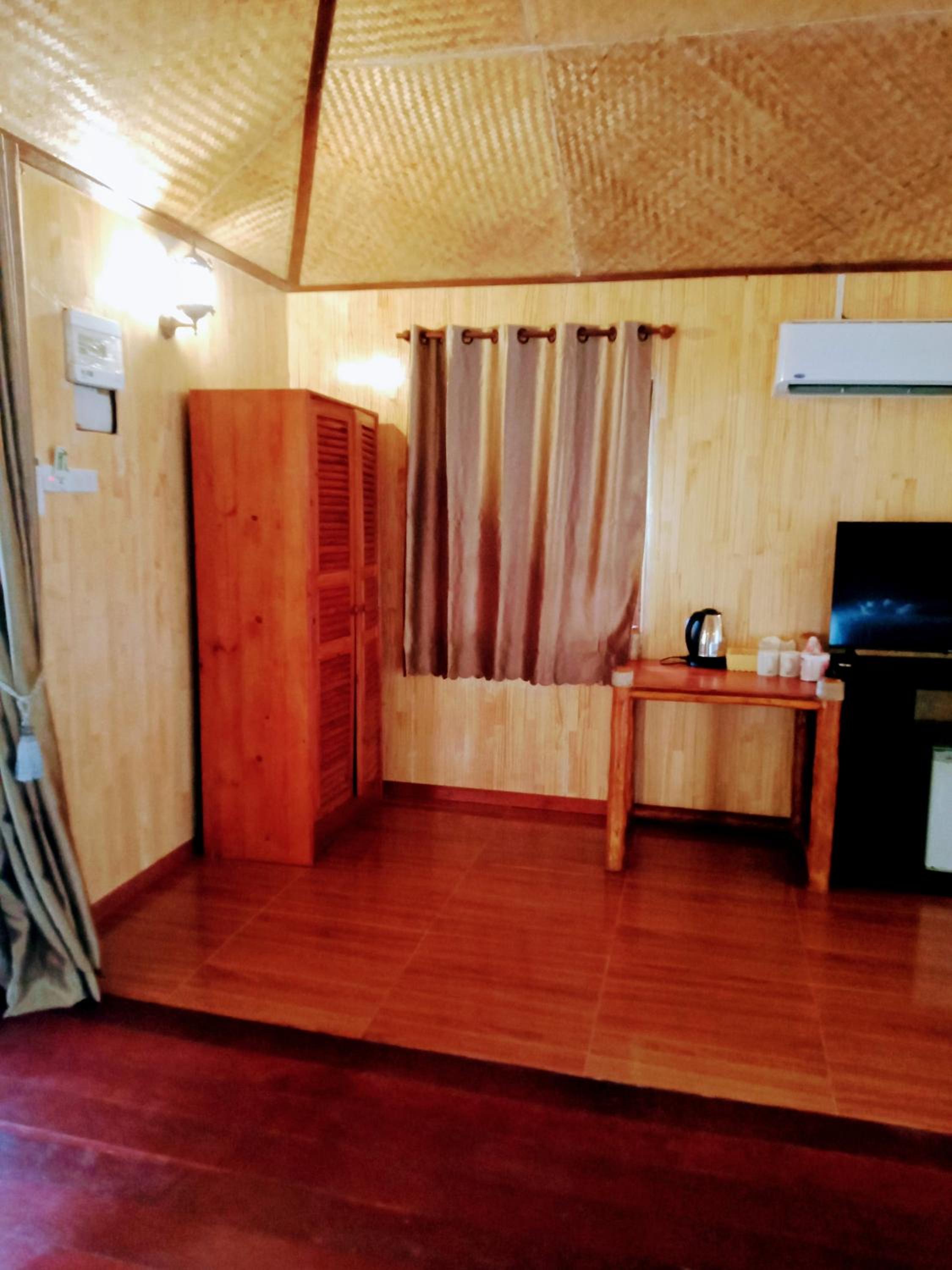 Bow Thong Beach Resort