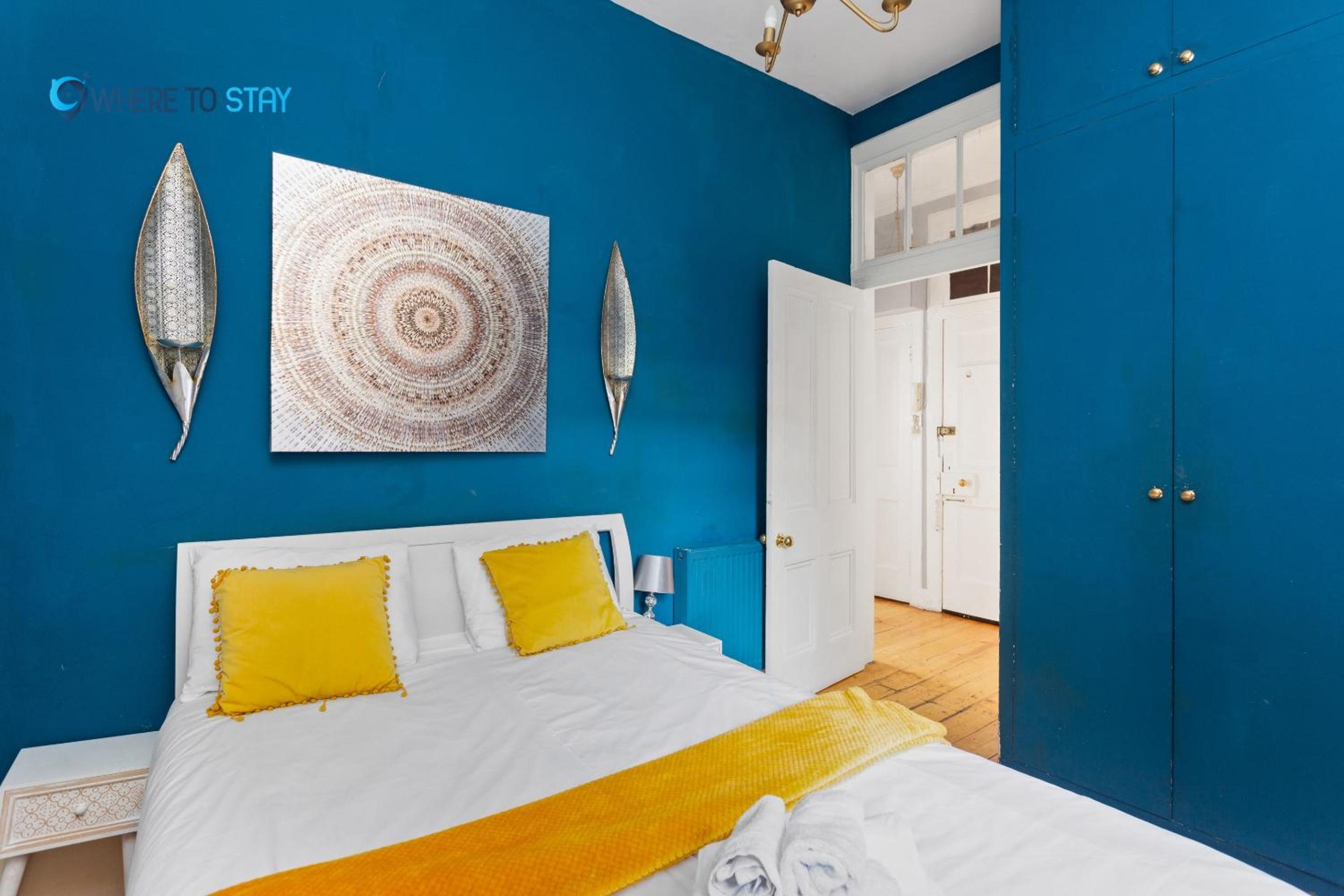 First Floor-2 Bedroom Apartment- by Holiday Homes view 2