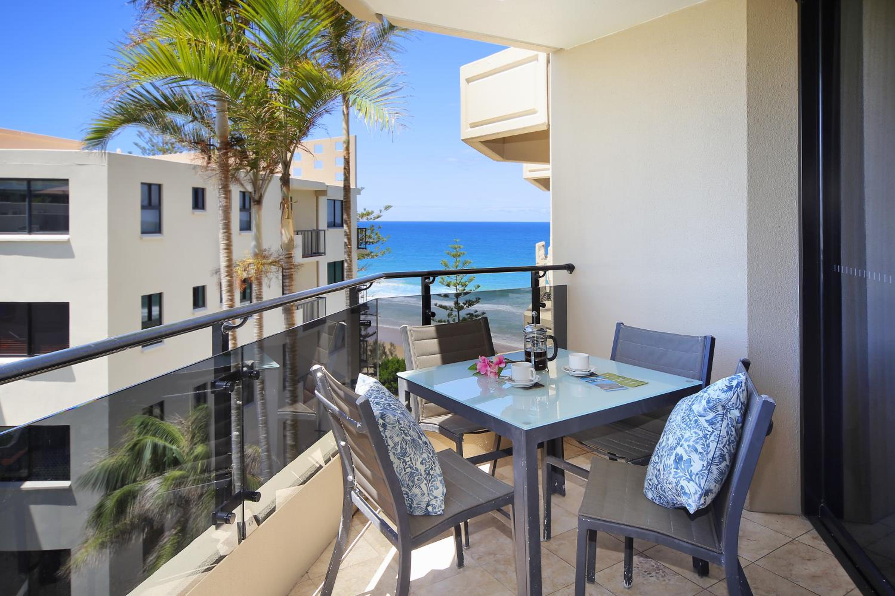 Clubb Coolum Beach Resort Sunshine Coast