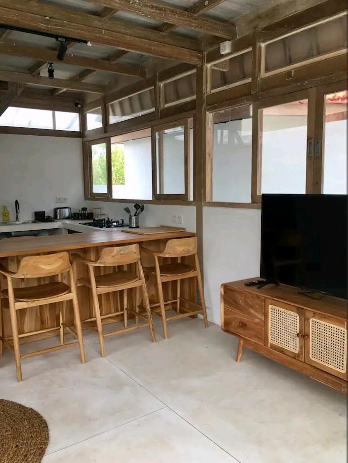Uluwatu Surf Bungalow 4