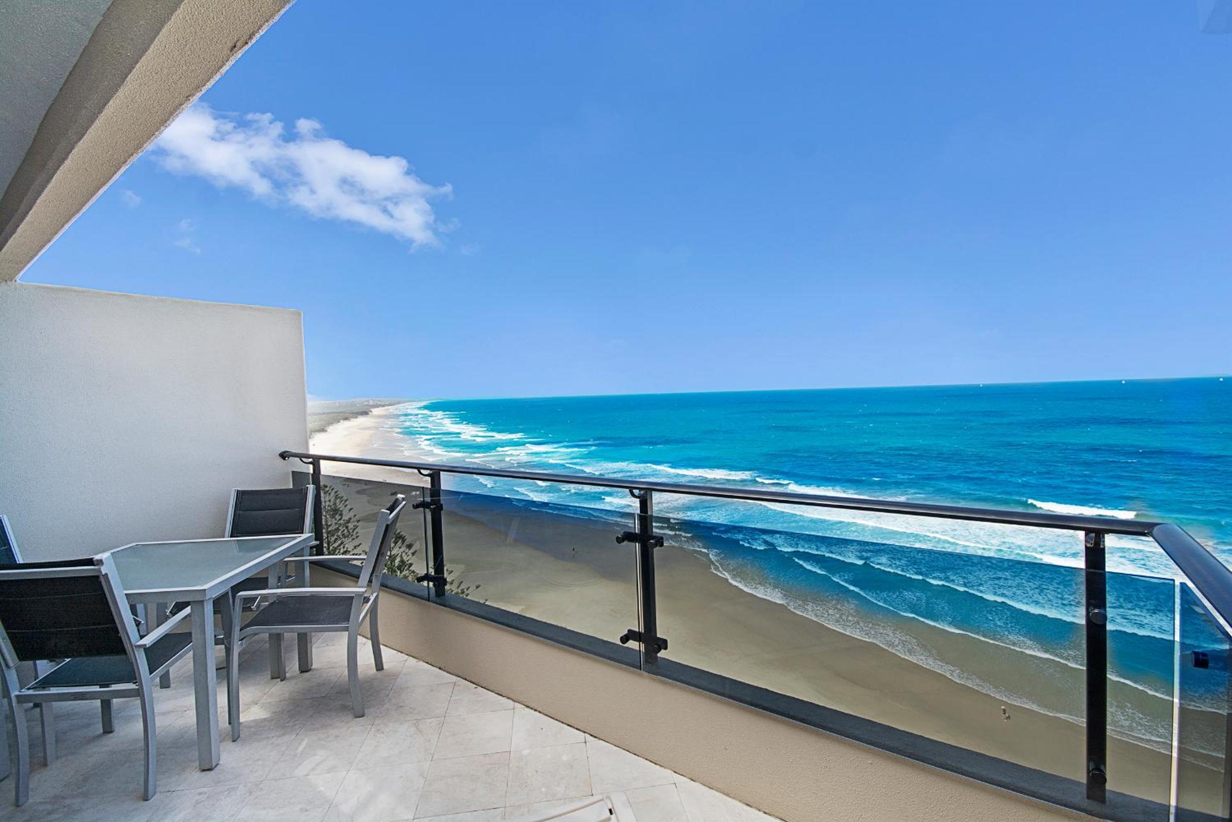 Clubb Coolum Beach Resort Sunshine Coast