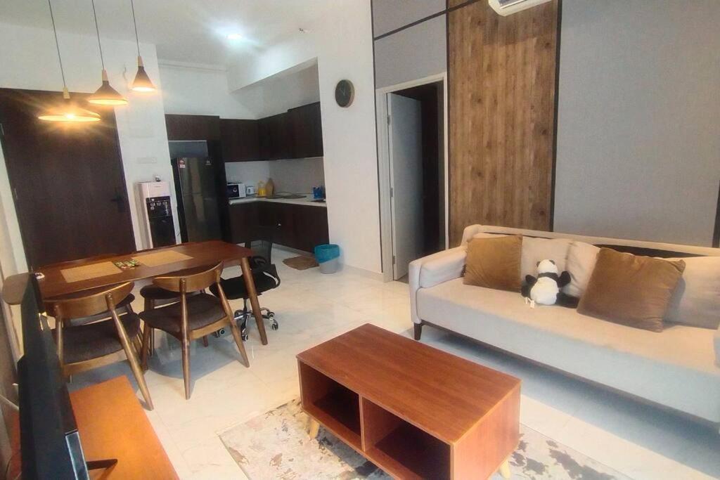 Troika Residences By Cmkreality