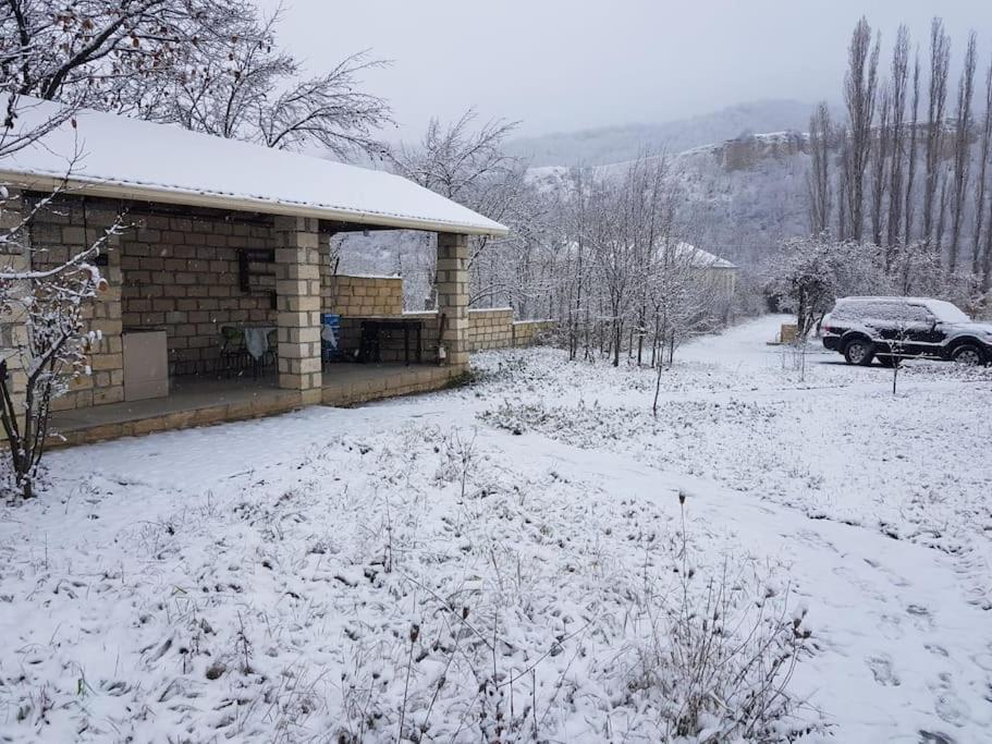 Mansion on the river Qusar