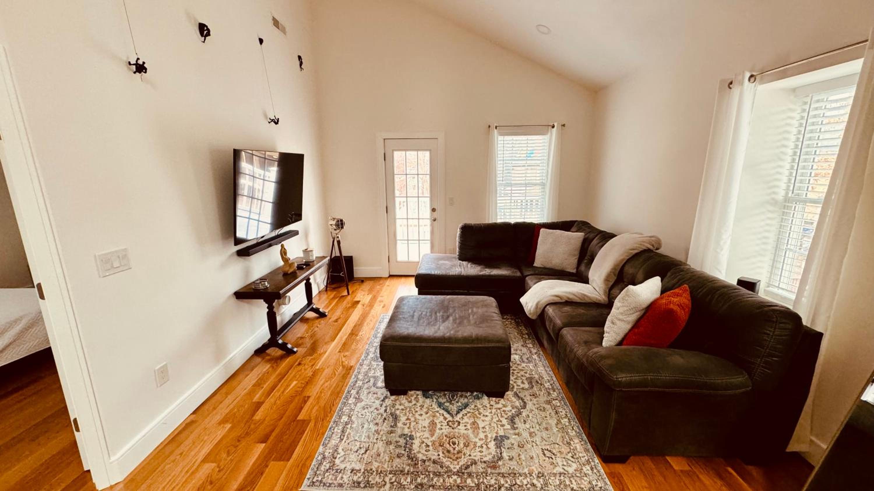 Perrin Place Unit 3 view 5