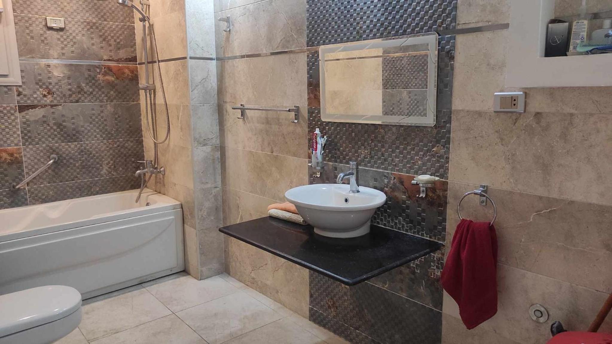 Comfy luxurious apartments in central location in Mansheyet El Bakry east Cairo