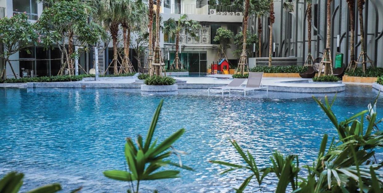 CozyRosy Stays 2BR - Masteri Thao Dien