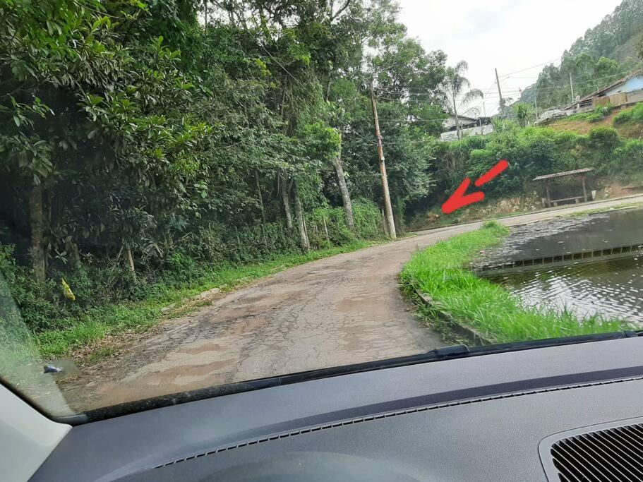 Casa Chalé Caminho do Vale