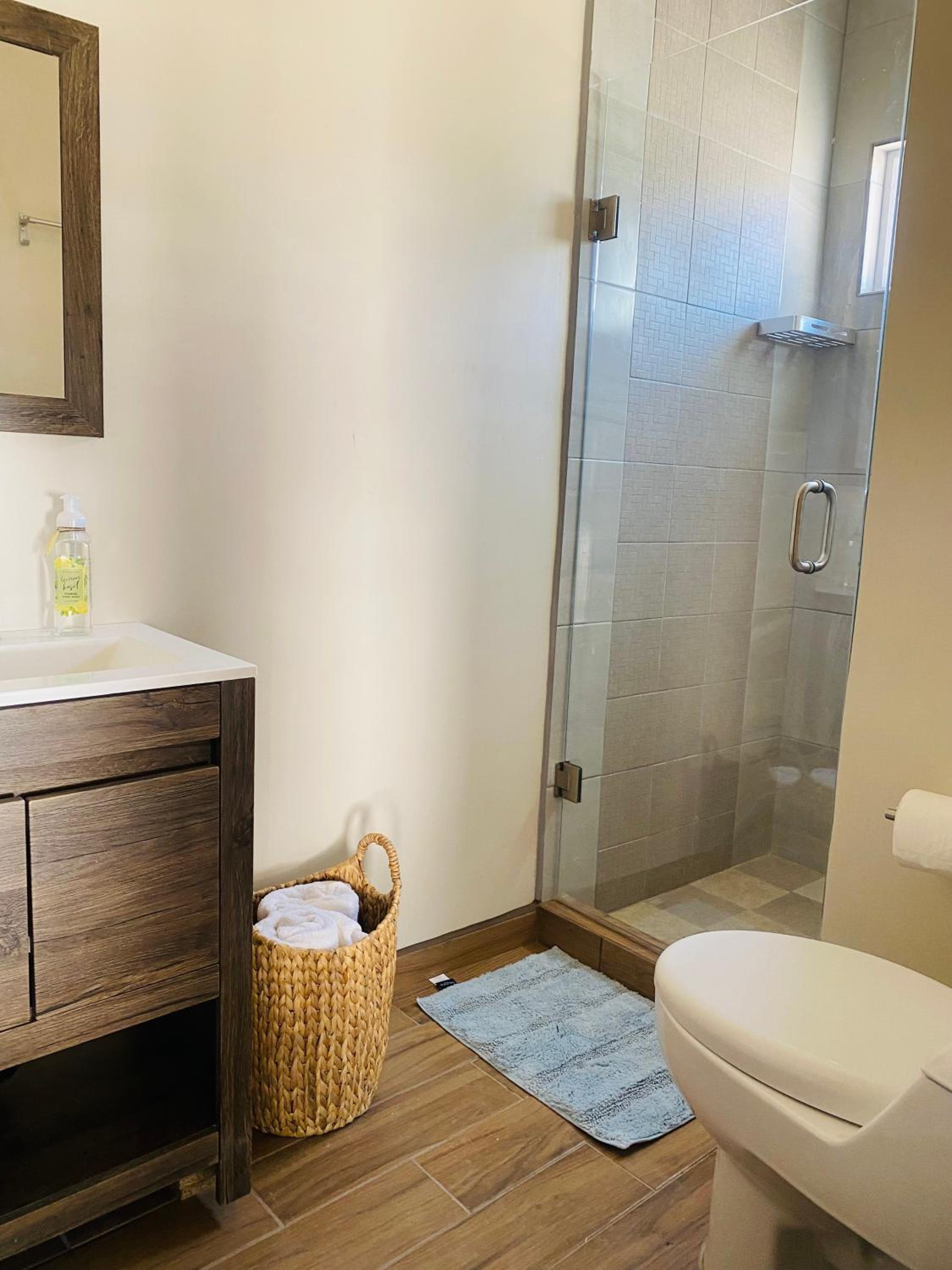 Ensenada Vacations - Cozy, Quiet  Pet friendly Gated Patio Studio - Property Image 7