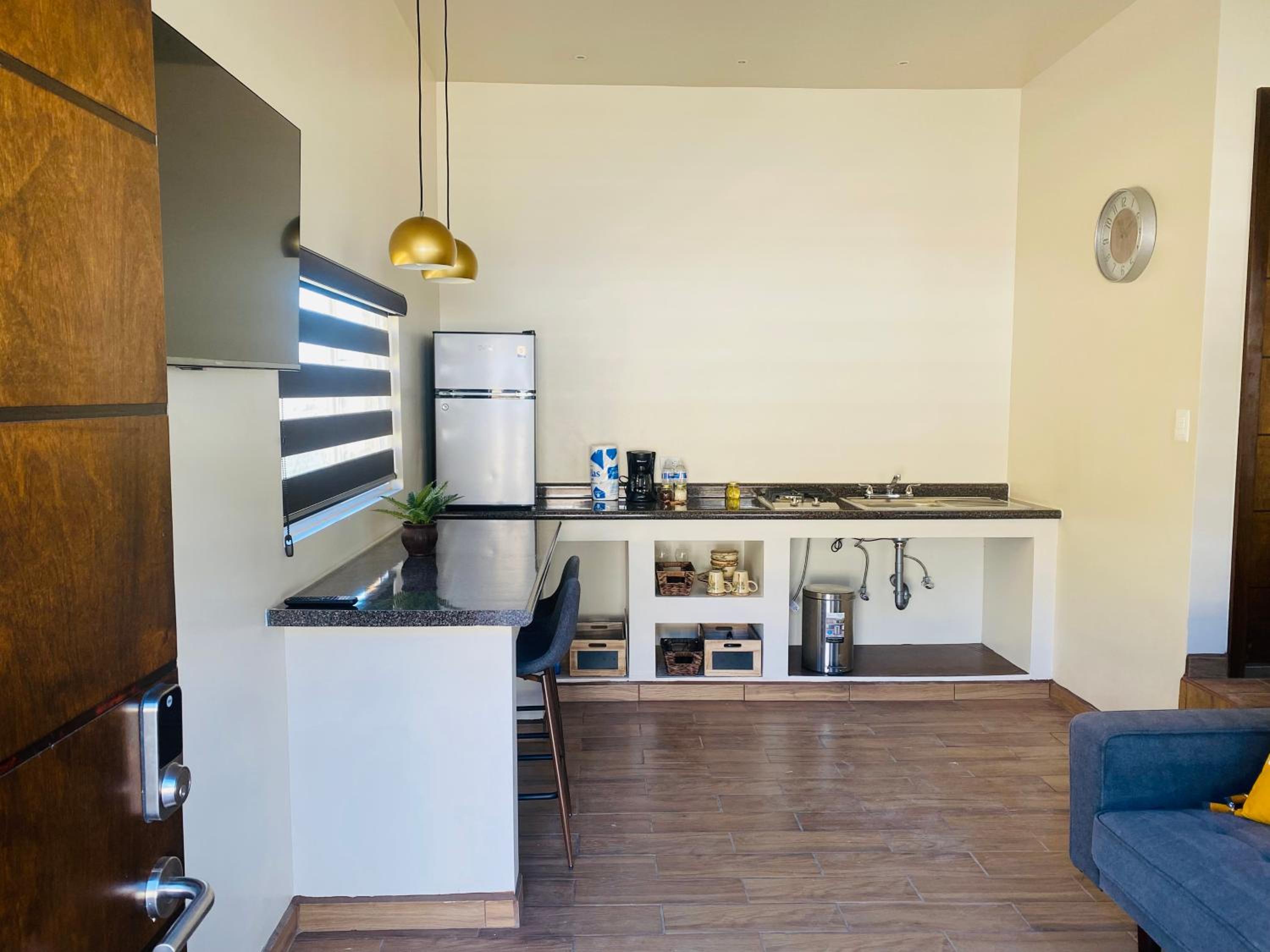 Ensenada Vacations - Cozy Quiet Pet friendly Studio - Property Image 11