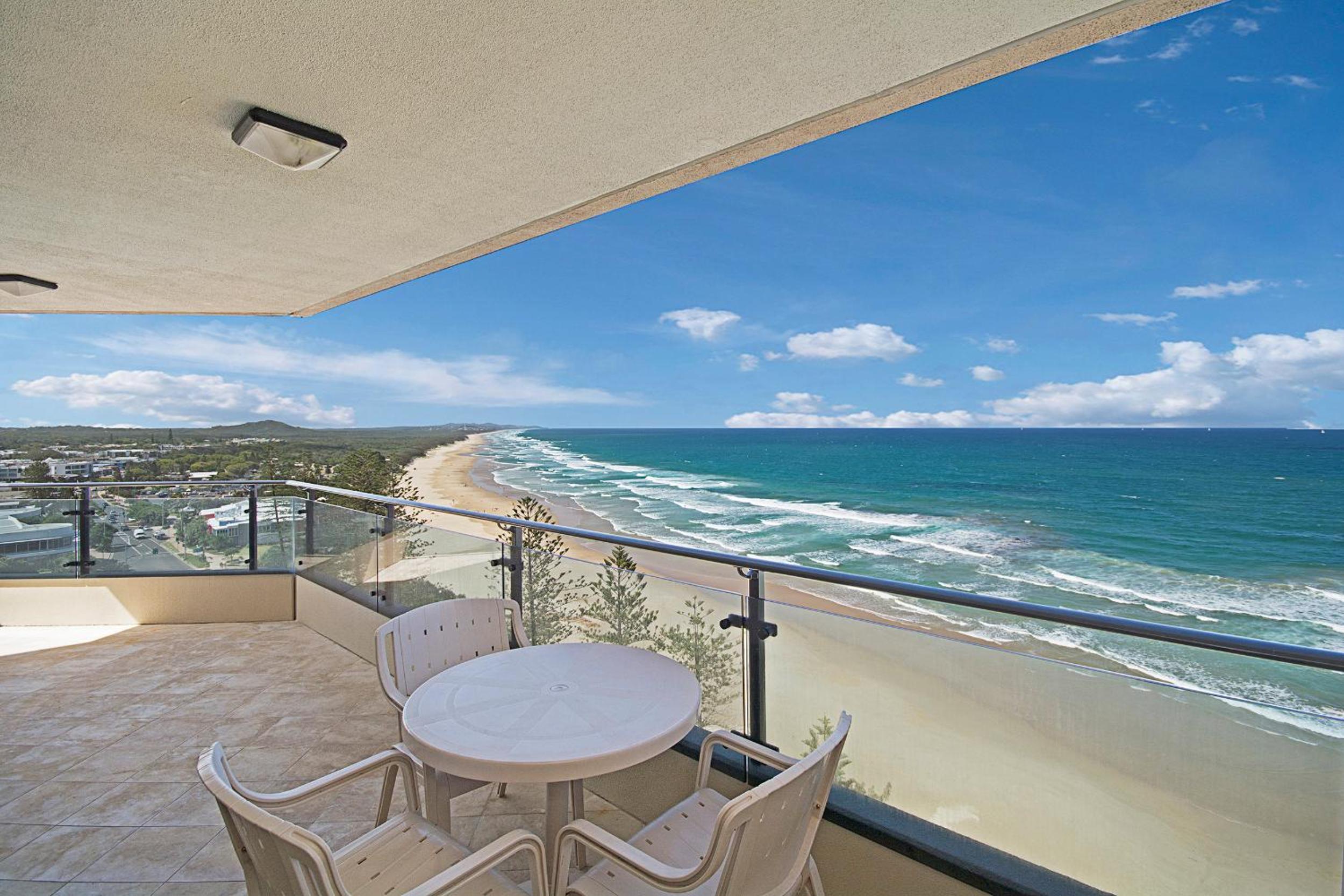 Clubb Coolum Beach Resort Sunshine Coast