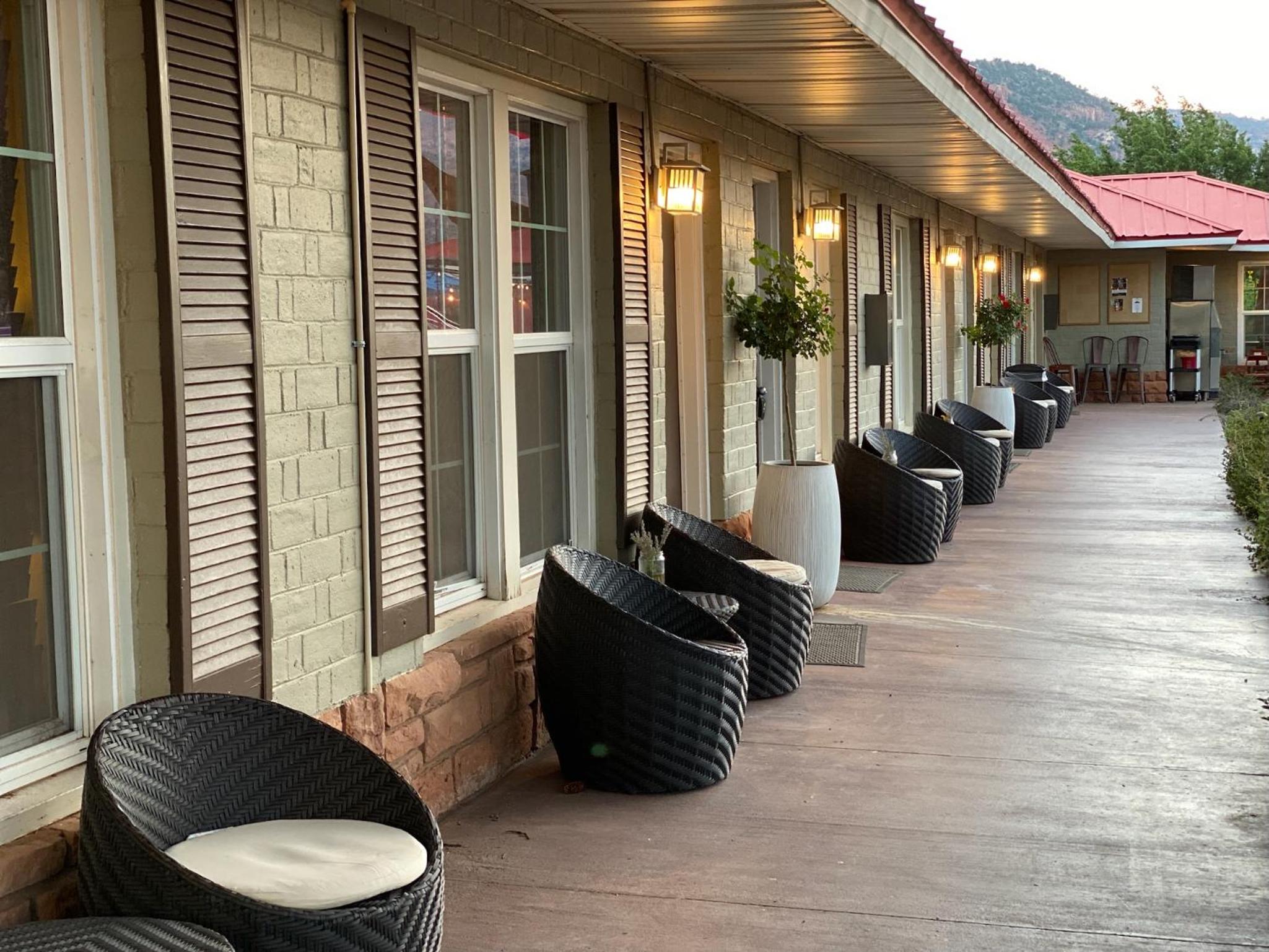 Kanab Vacations - The Flagstone Boutique Inn  Suites - Property Image 16