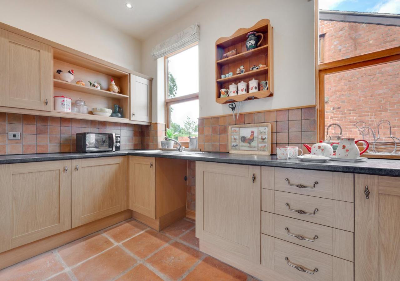 2 Bed in Ruabon oc-waf253 view 4