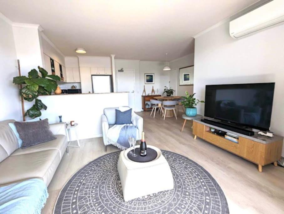 Deluxe Resort Apartment - Sunshine Coast