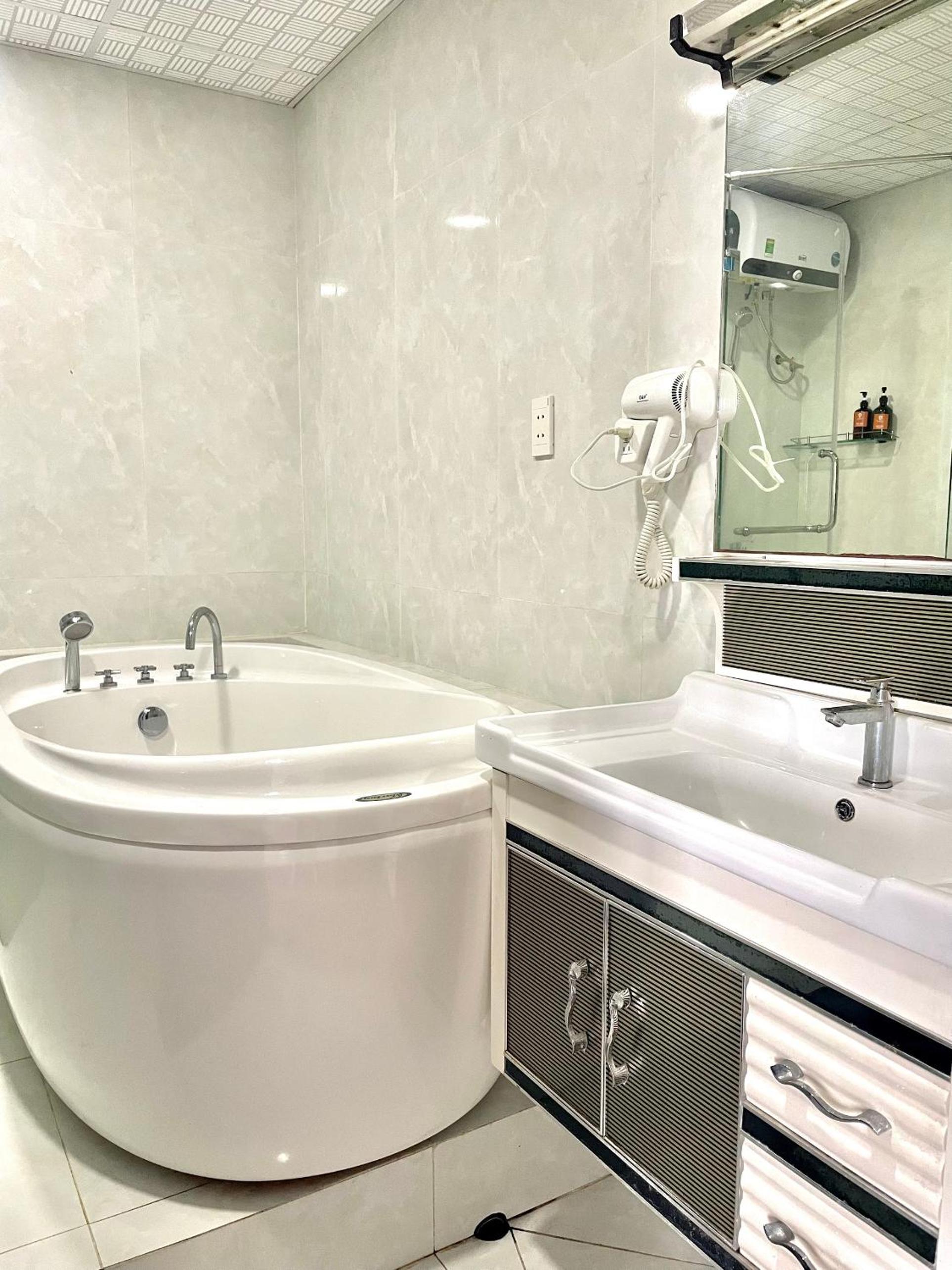 Nice Oasky Sea View Apartment in Vũng Tàu 1601 view 5