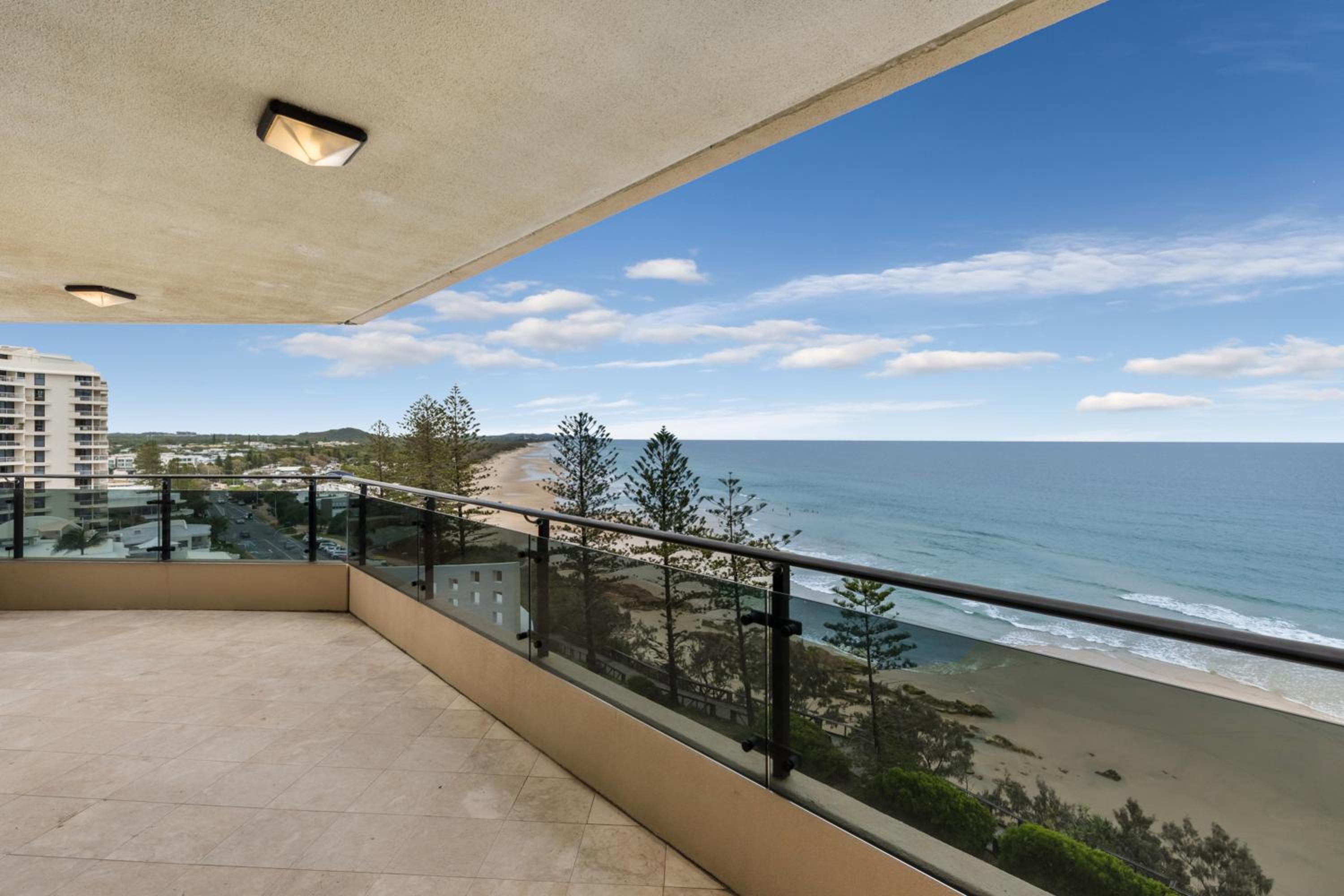 Clubb Coolum Beach Resort Sunshine Coast