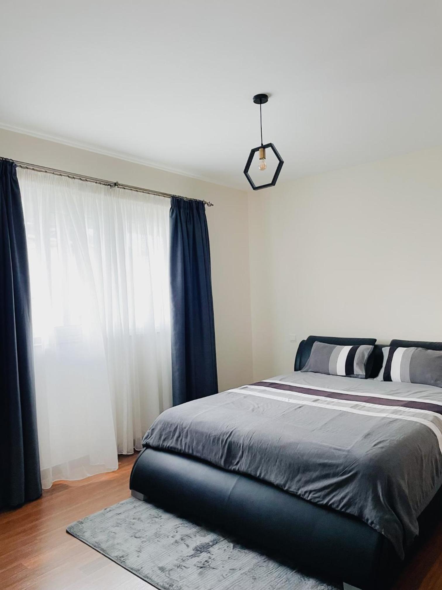 The Crescent- serene, luxury 2br apartment with balcony, office, gym and sauna in Kileleshwa Lavington view 5