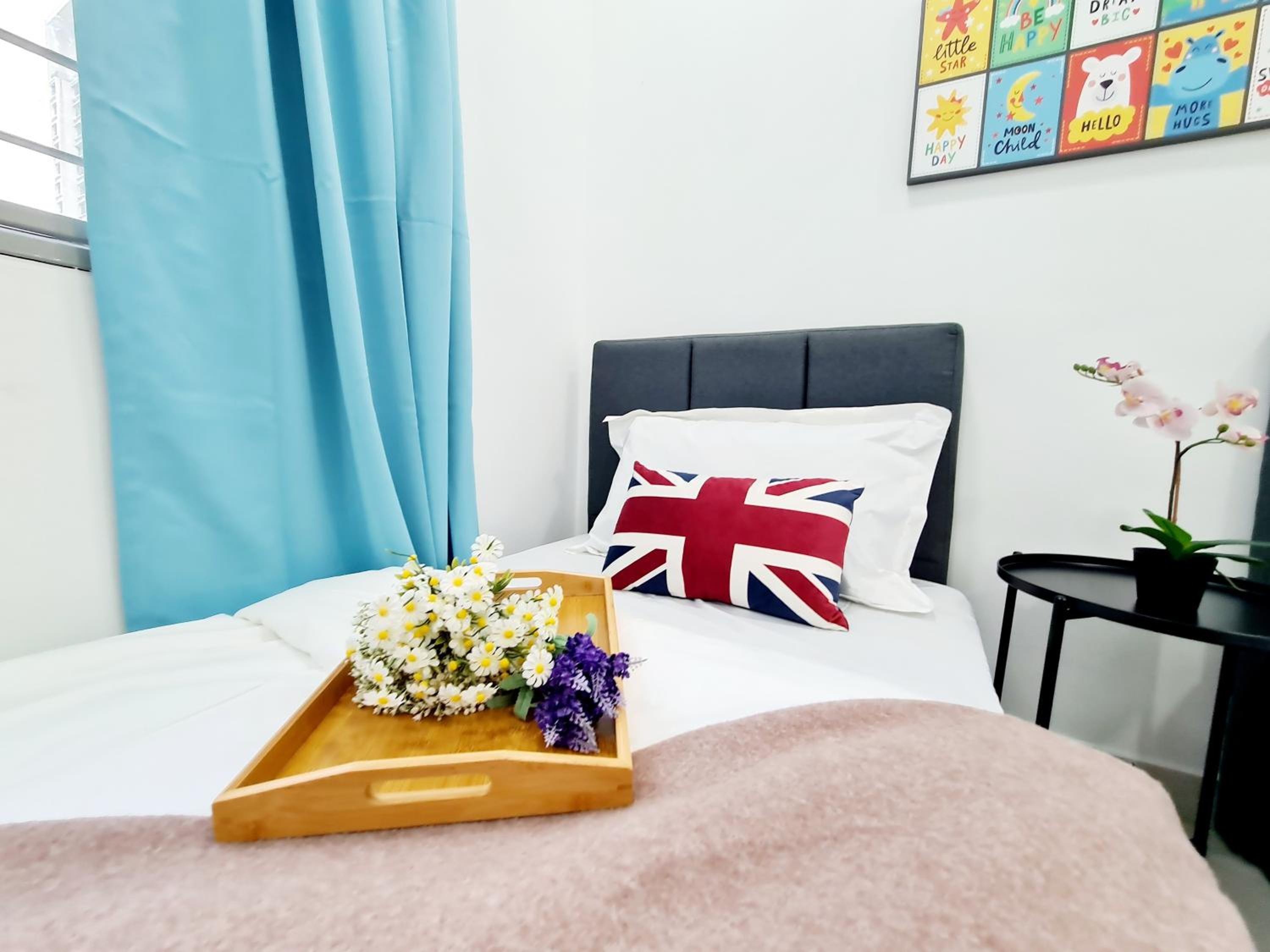8 Guest Cozy 3 Room Koi Kinrara Suite, IOI Puchong, Bukit Jalil Pavilion, Bukit Jalil Stadium, Sunway Pyramid, Sunway Lagoon photo 6