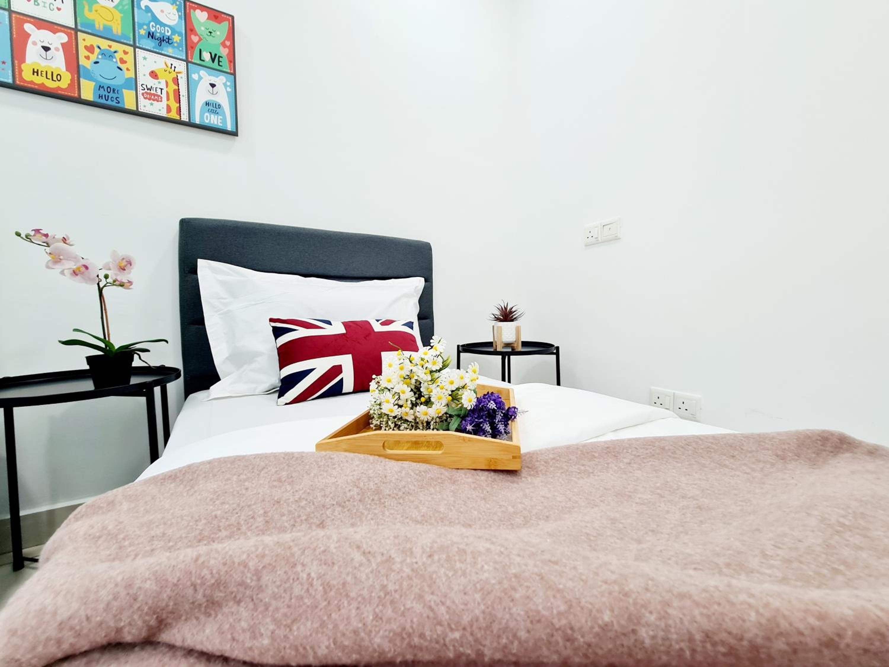 8 Guest Cozy 3 Room Koi Kinrara Suite, IOI Puchong, Bukit Jalil Pavilion, Bukit Jalil Stadium, Sunway Pyramid, Sunway Lagoon photo 5