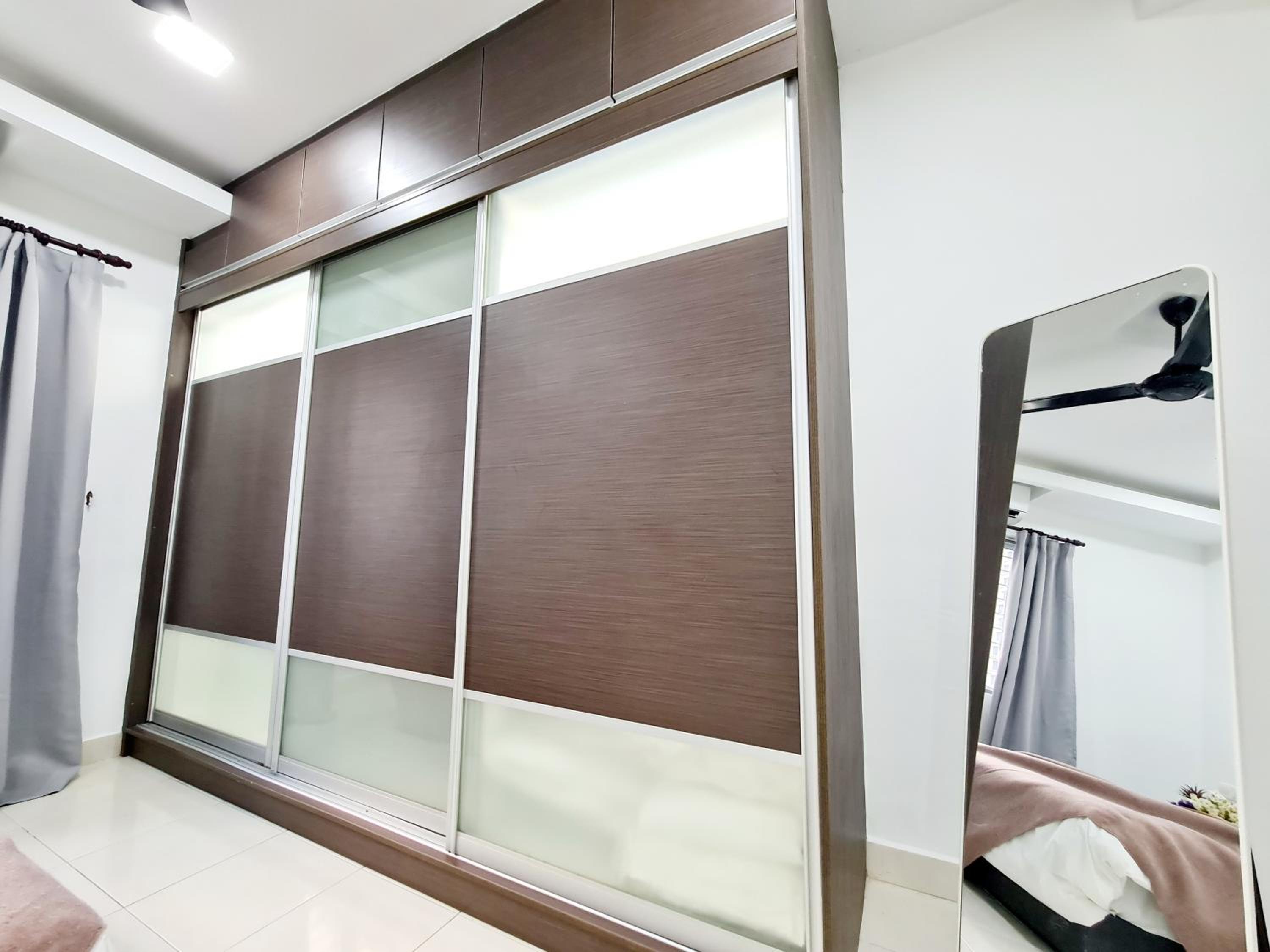 8 Guest Cozy 3 Room Koi Kinrara Suite, IOI Puchong, Bukit Jalil Pavilion, Bukit Jalil Stadium, Sunway Pyramid, Sunway Lagoon photo 7