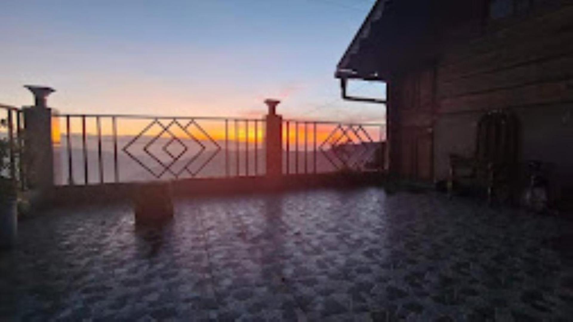 Nembang Homestay Darjeeling view 5