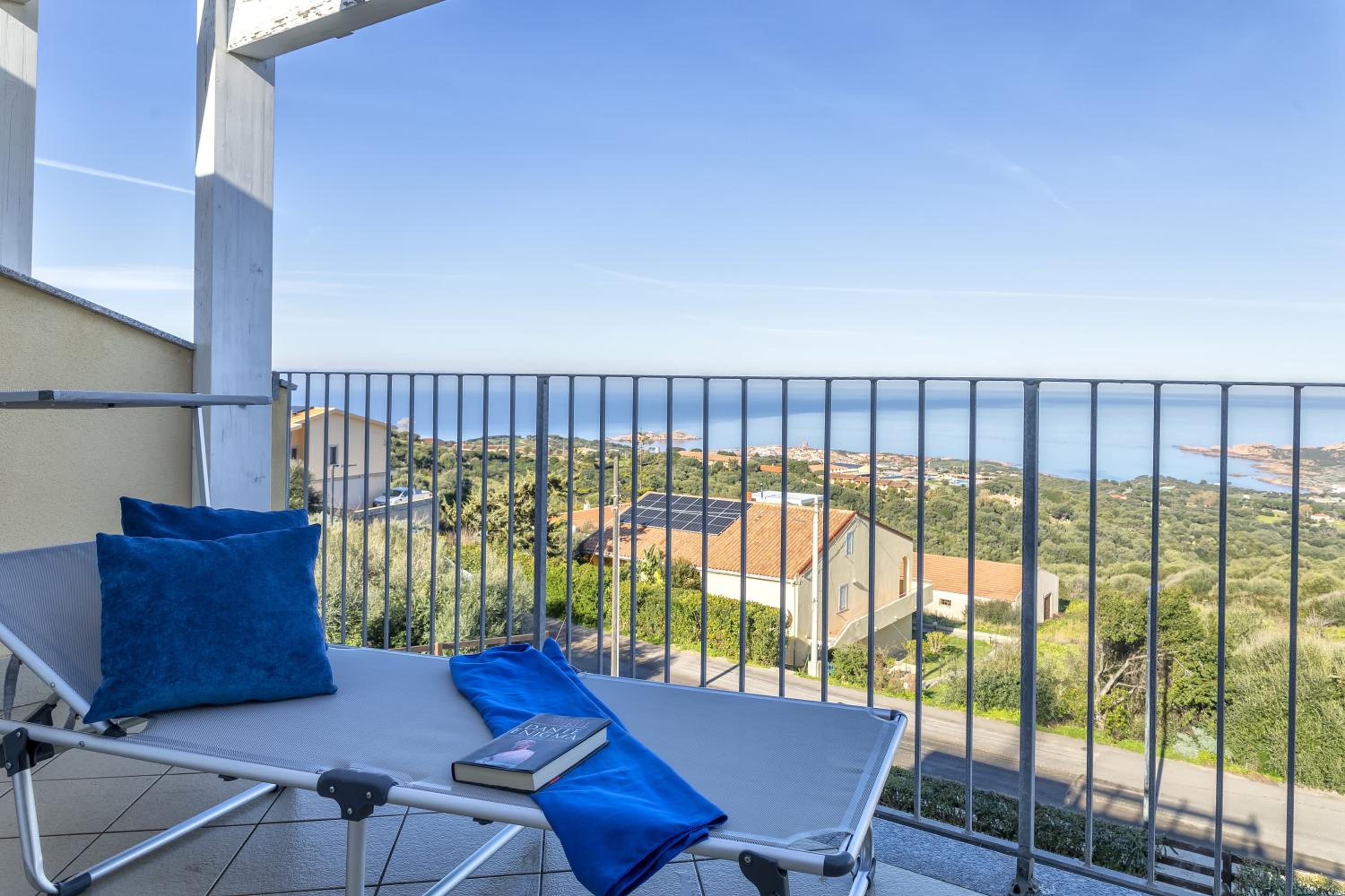 Sky View en Isola Rossa — balance & terrace