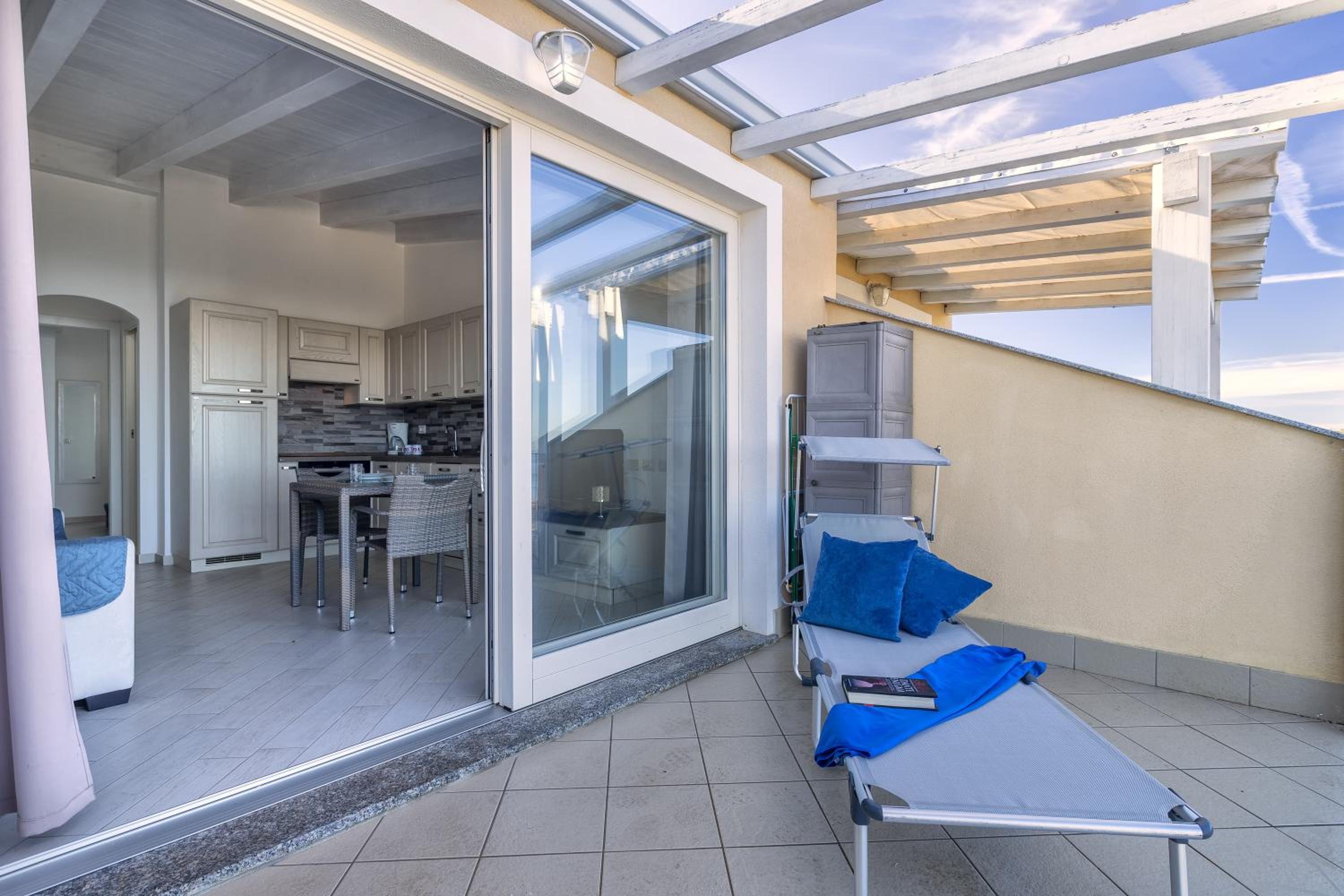Sky View en Isola Rossa — balance & terrace