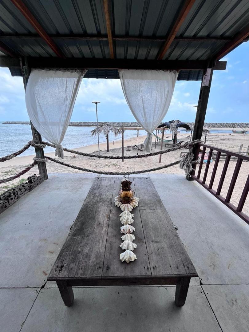 Rumahbatu Beach Cottage photo 1