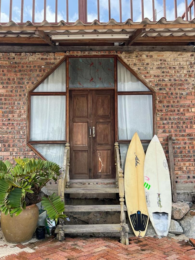 Rumahbatu Beach Cottage photo 3
