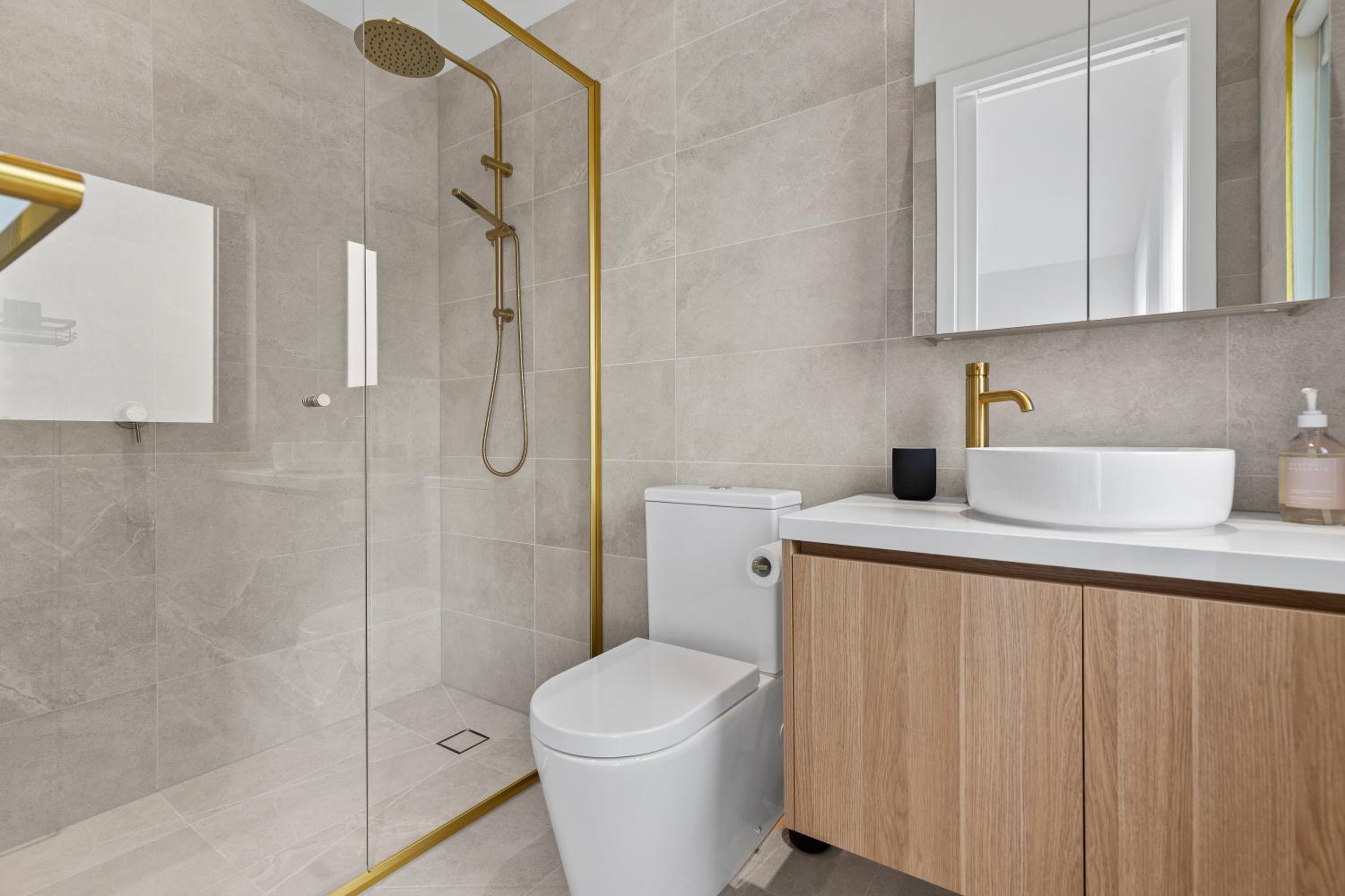 Hamilton By The Bay 6 Newly Built