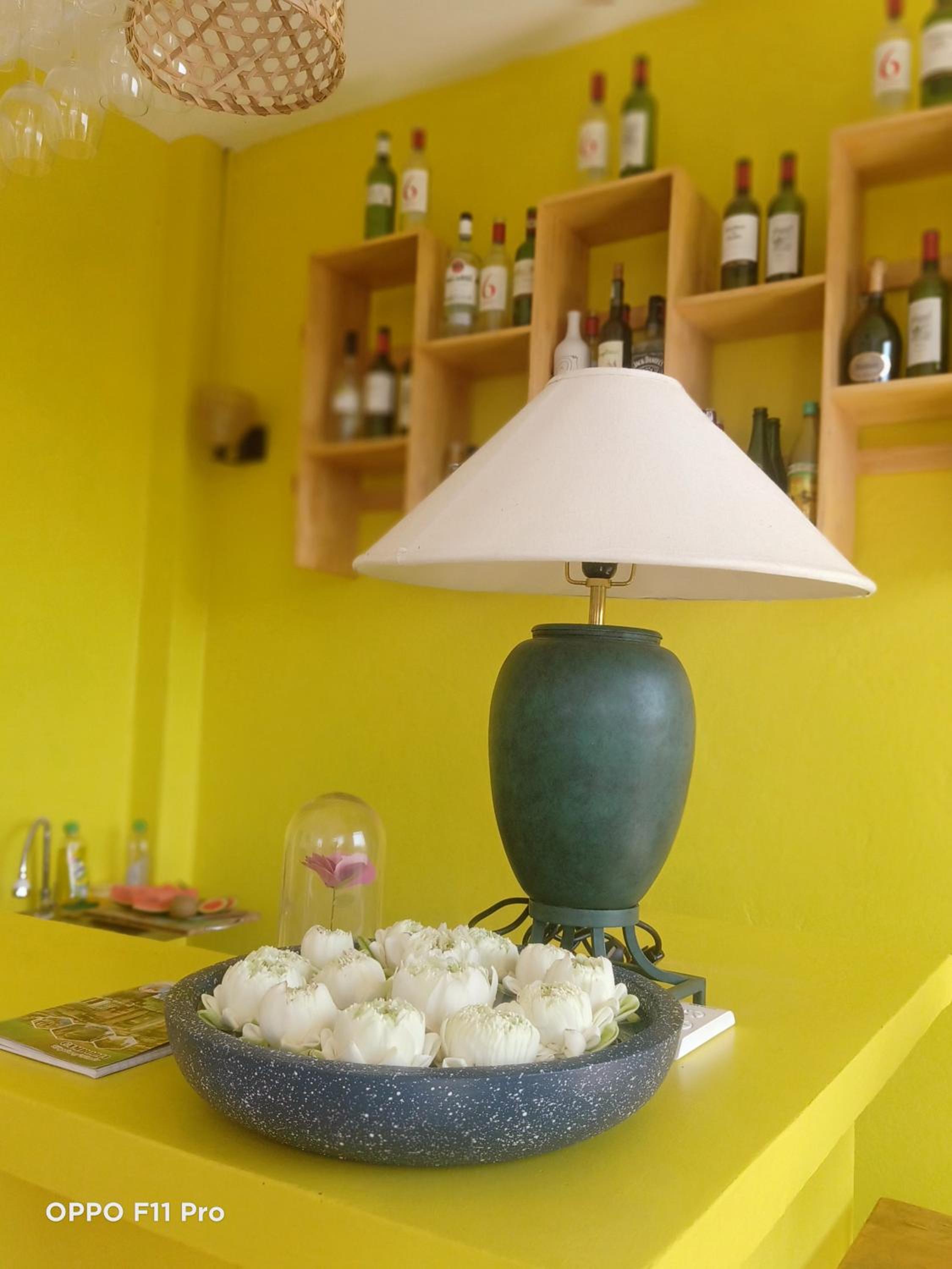 Homestay Yellow Natural House