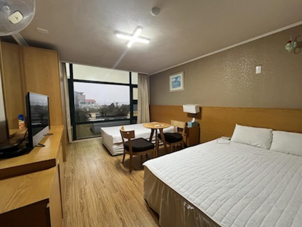 Seongsan Motel view 5