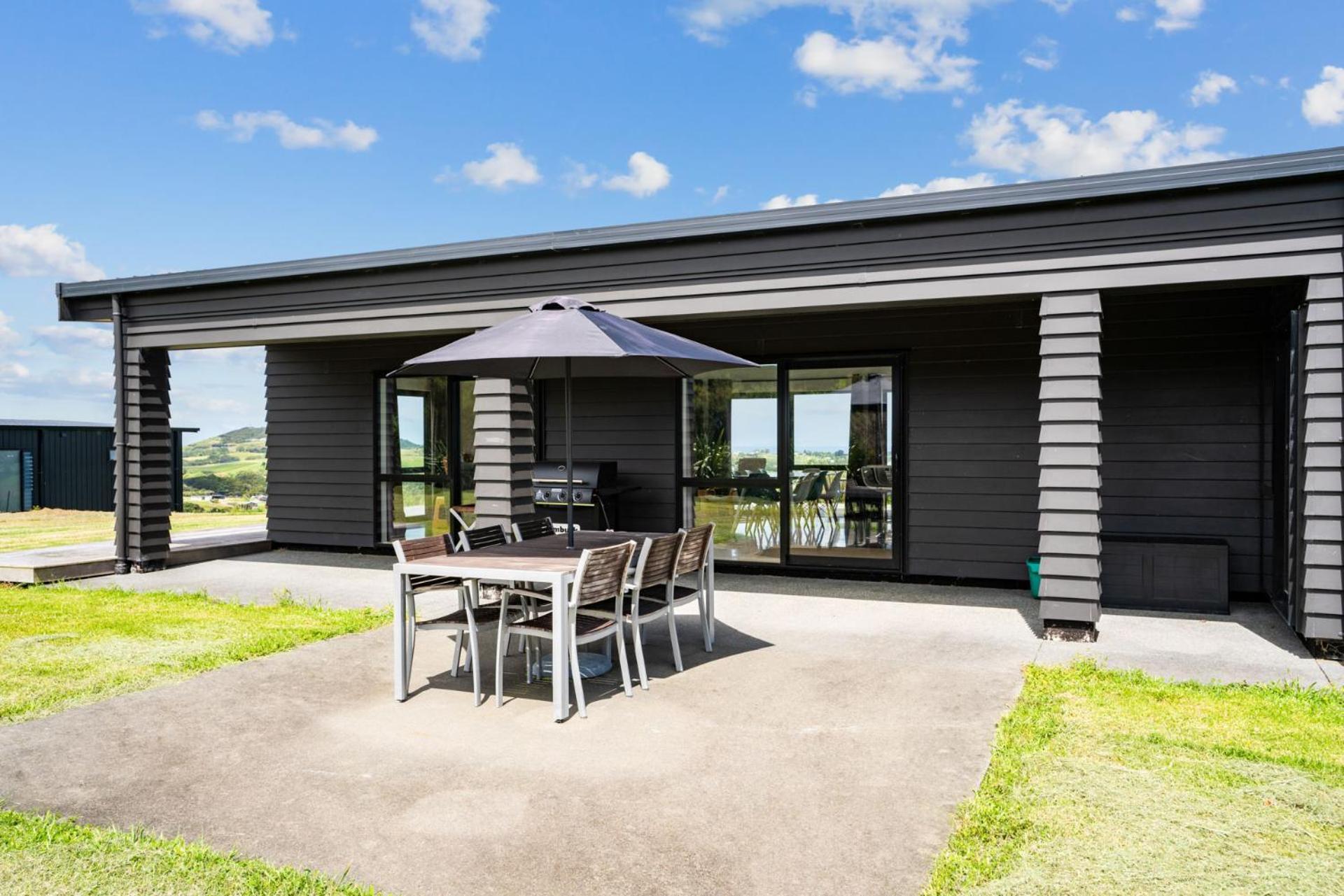 Mangawhai Magic - Mangawhai Heads Holiday Home view 4