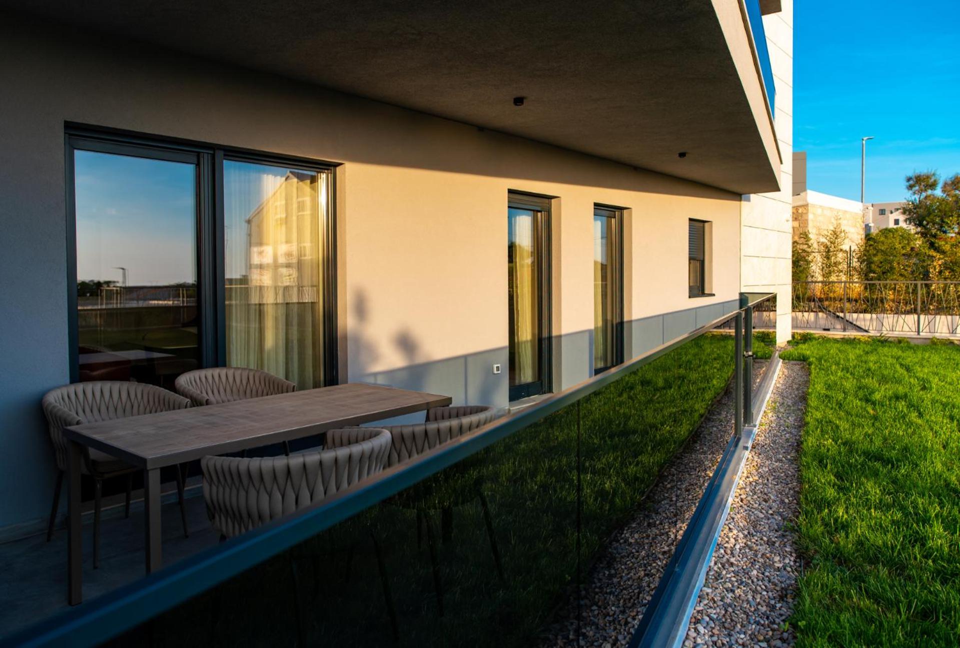 Cascade Luxury Apartments