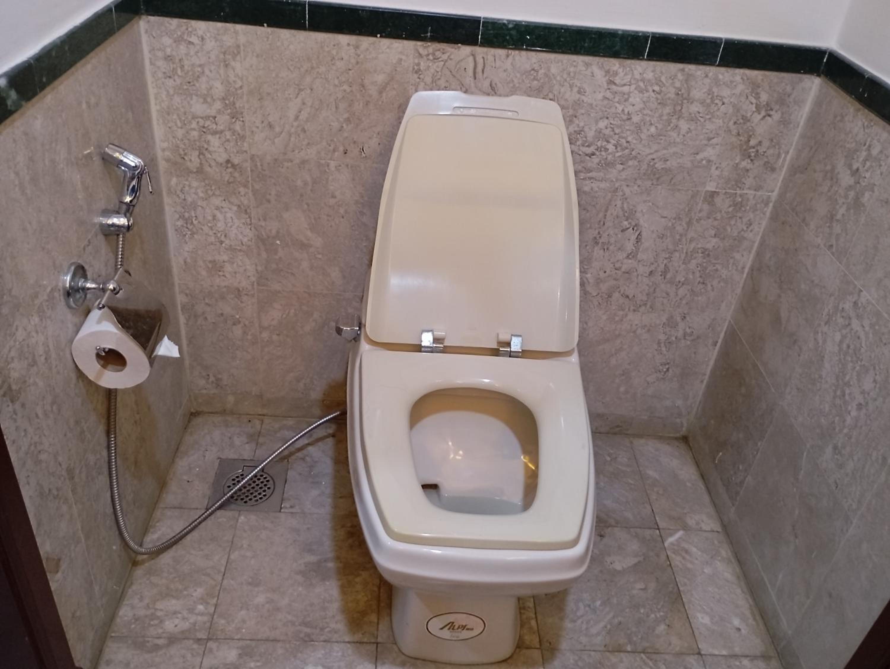 KL Ayan Service Suite At Times Square