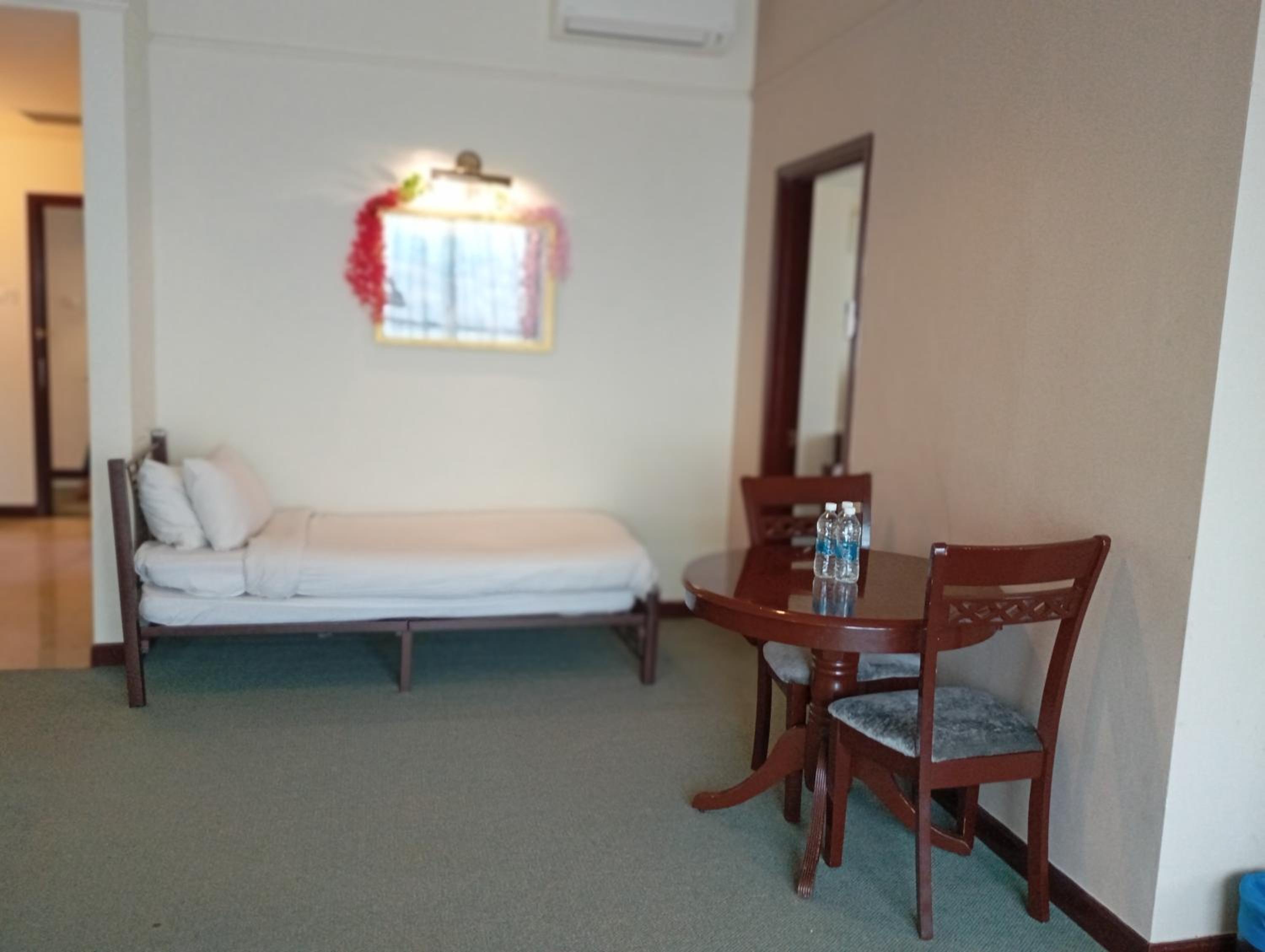 KL Ayan Service Suite At Times Square