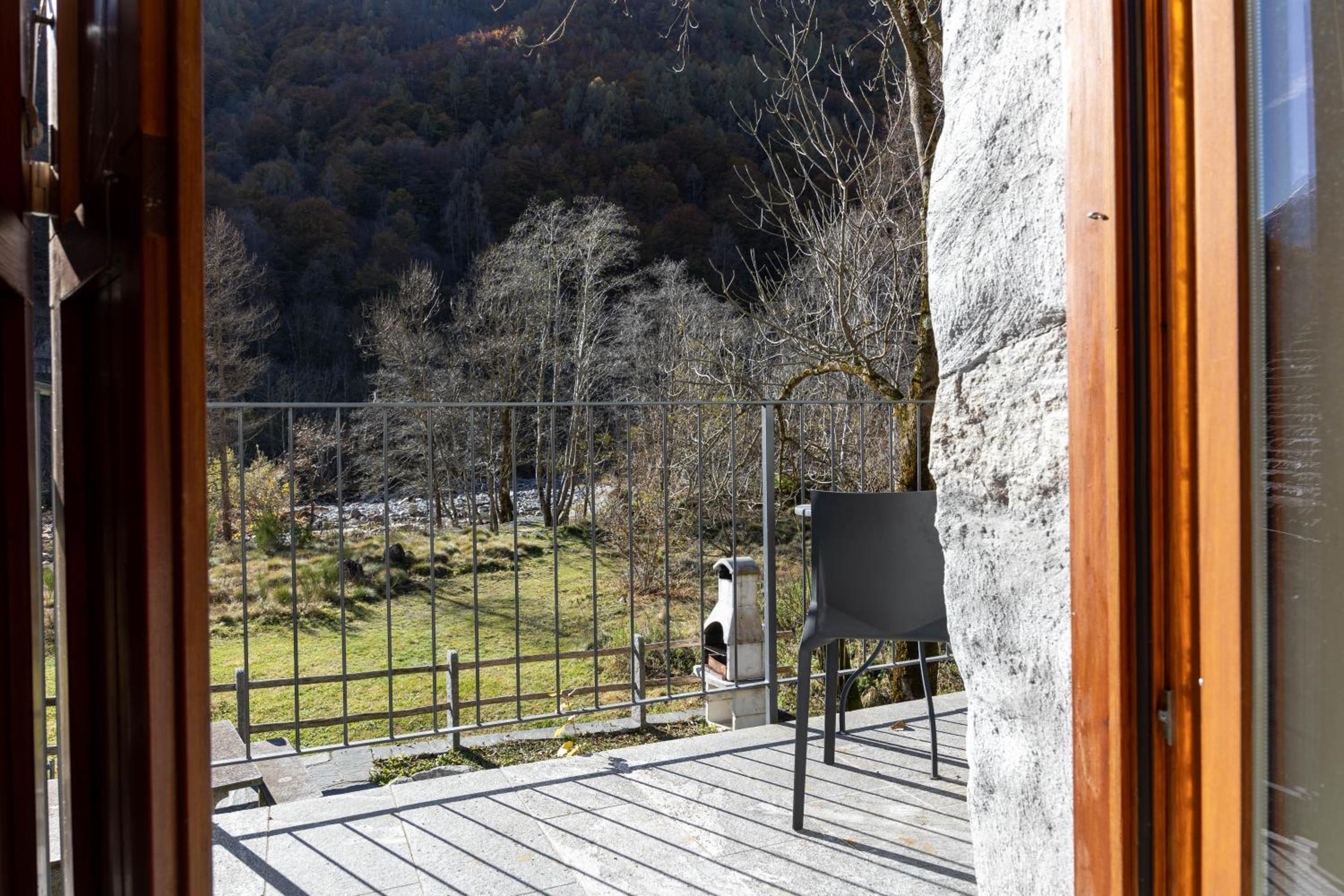 Verzasca Lodge Elma