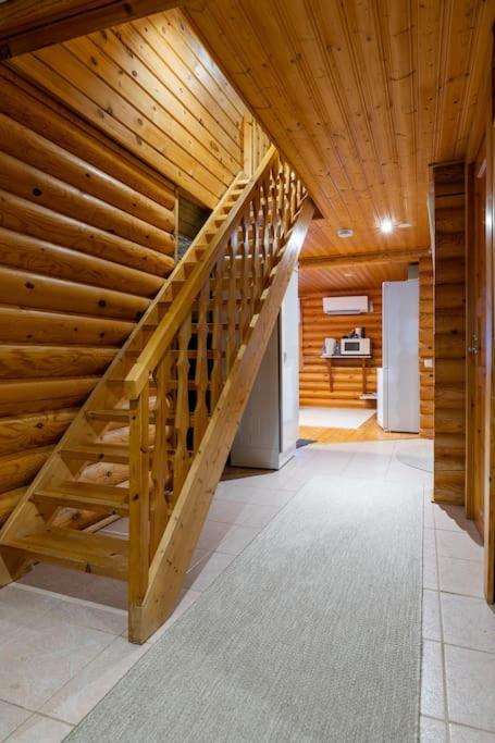 Villa Äkäsjoensuu