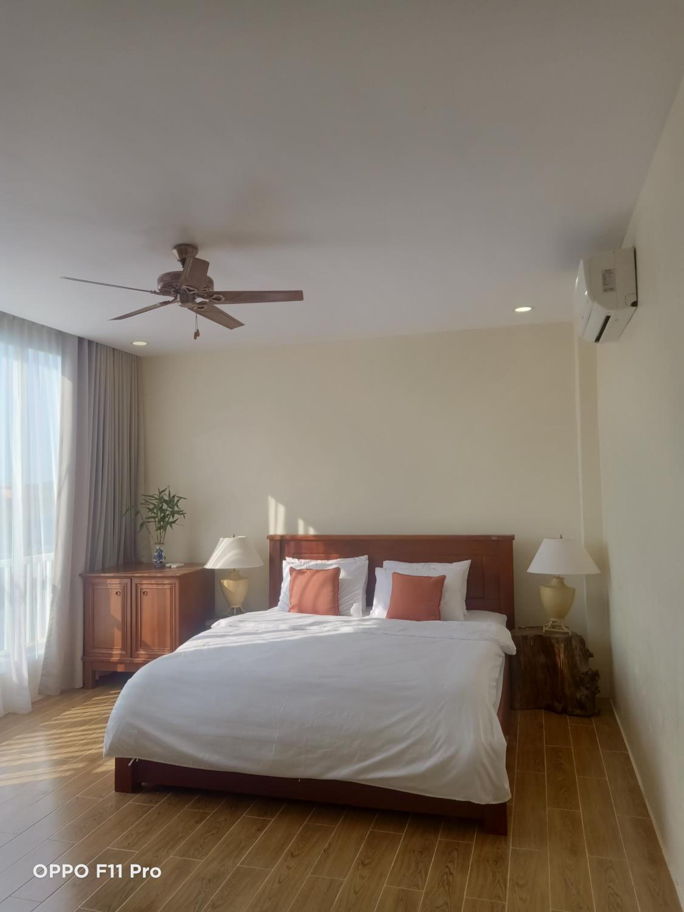 Homestay Yellow Natural House