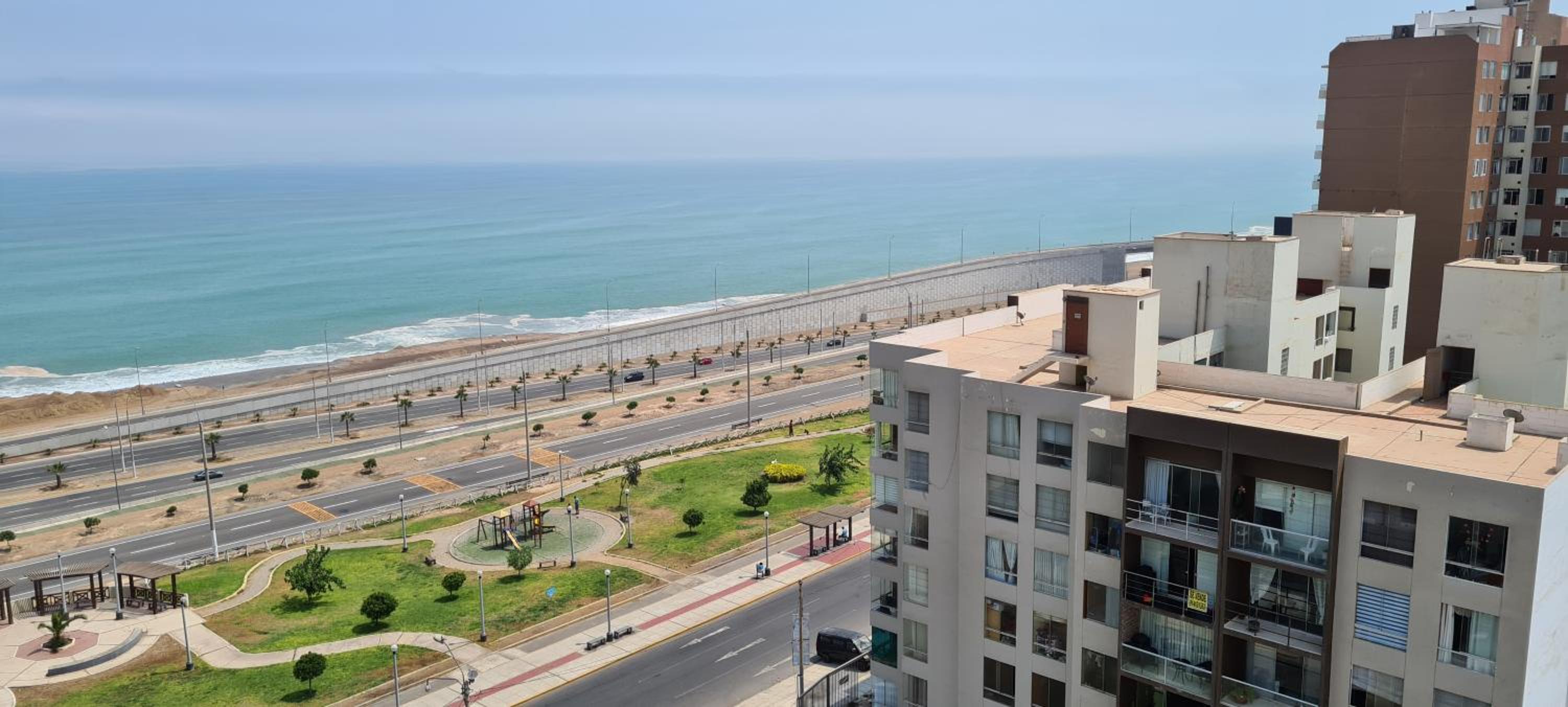 Acogedor departamento con vista al mar view 2