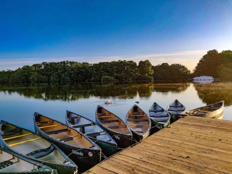 288, Two bed Chalet on Belle Aire Holiday Park - With private veranda, sleeps 5, pet friendly, free Wi-Fi, bed linen and towels included and onsite enterta view 3