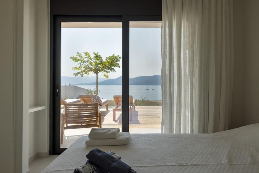 Private pool with prime location Oraio Meros view 4