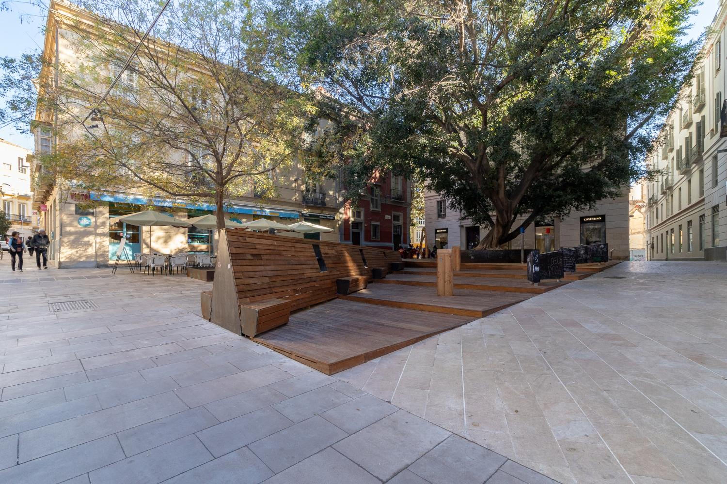NT Luxury Central Duplex with Terrace & Parking