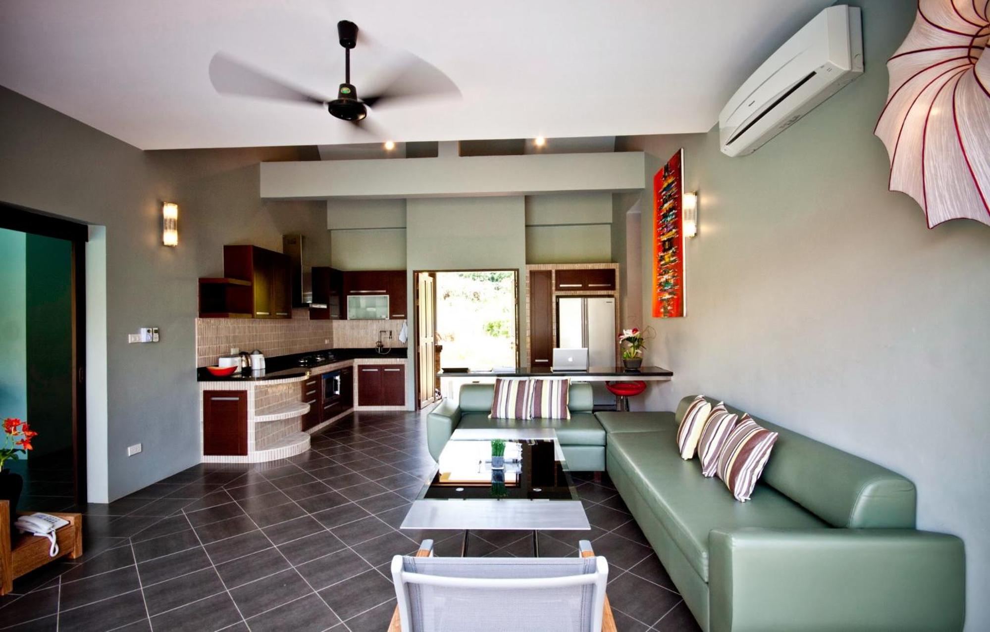 Tha Lane Bay Villas