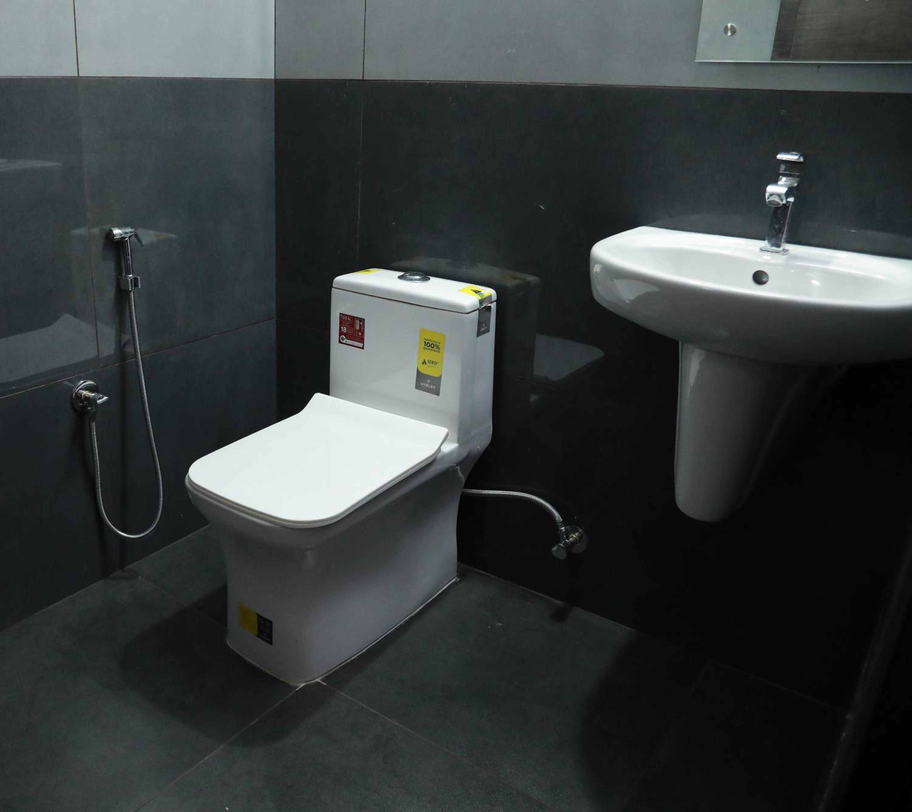 Mammen's Homestay, Vyttila